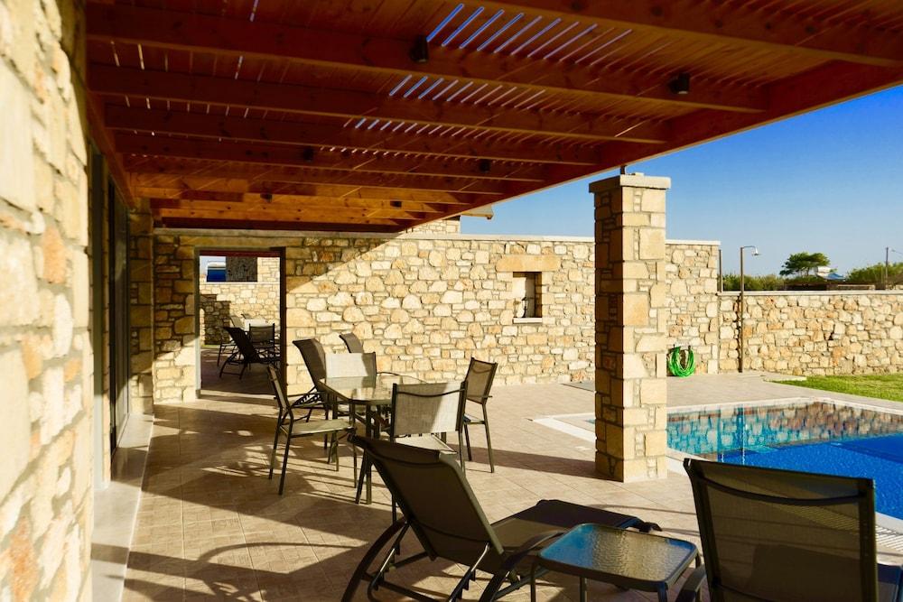 Estrella Villas Lardos Ngoại thất bức ảnh