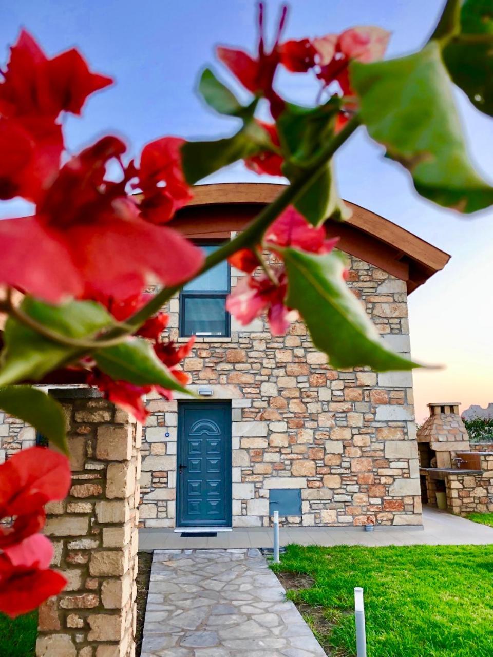 Estrella Villas Lardos Ngoại thất bức ảnh